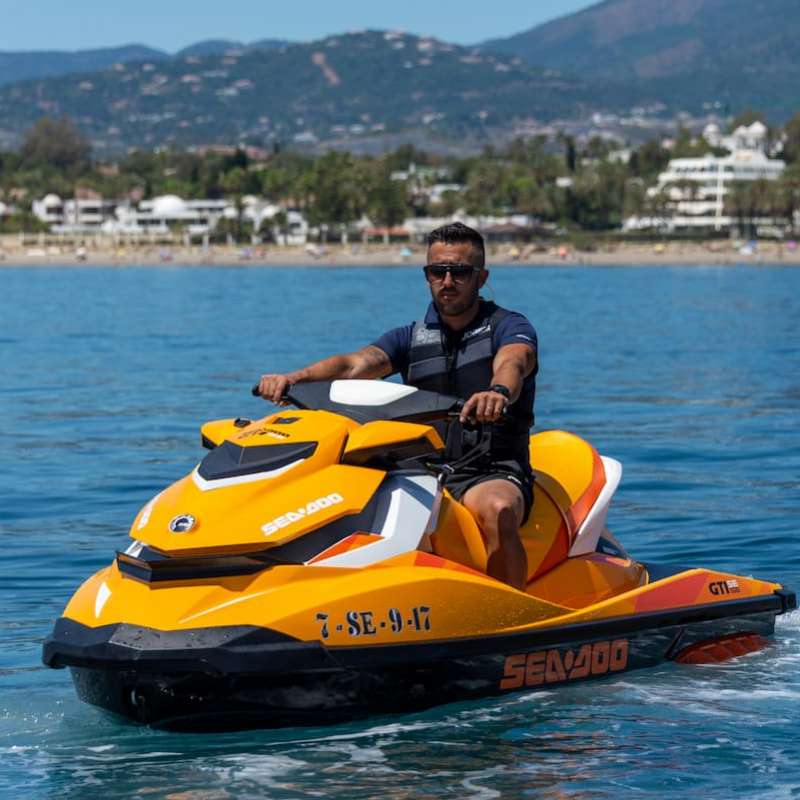 jet ski puerto banus